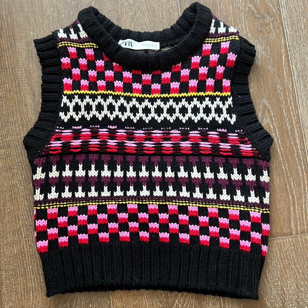 Zara cropped sleevess sweater